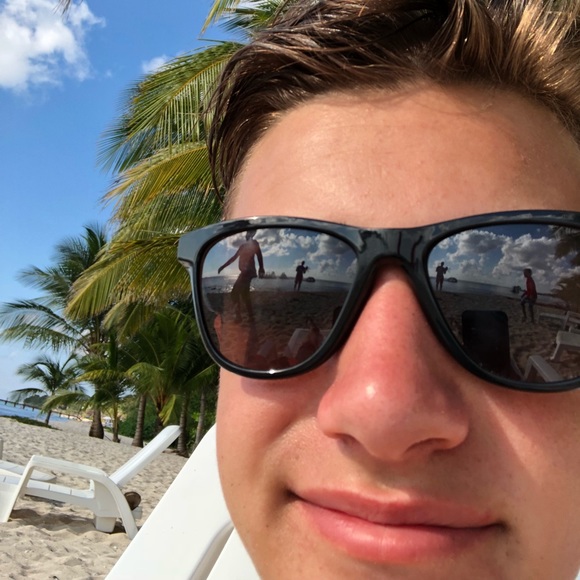 Meet your Posher, Seth - Picture 1 of 1